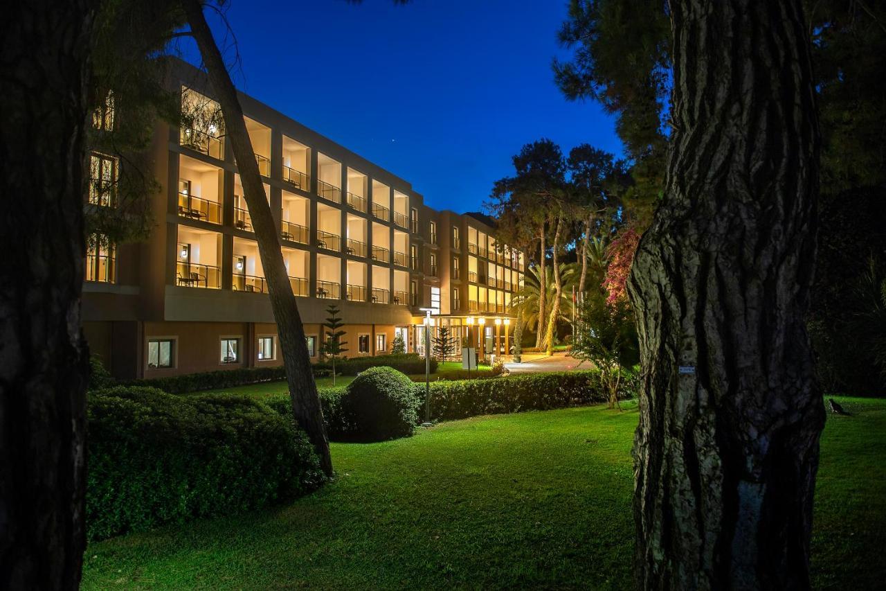 Turquoise Hotel Side Exterior foto